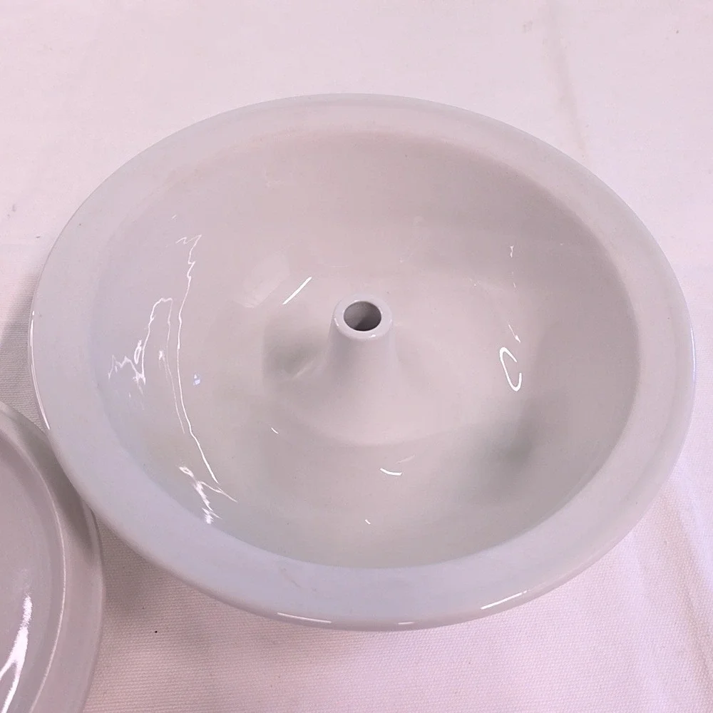 Kira Fournier Apple Baker Vintage 1984 White Ceramic Embossed Lid Kira Designs